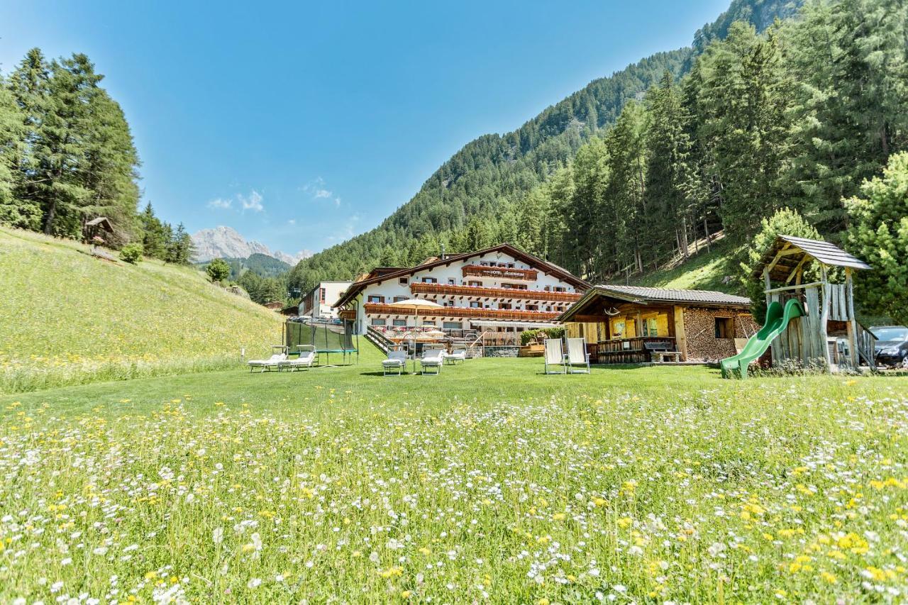Hotel Jaegerheim 3S Selva di Val Gardena Ngoại thất bức ảnh